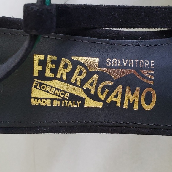 NWOT Salvatore Ferragamo Fergie Suede/Leather T-strap Shoes Size 9 1/2 … - Picture 11 of 11